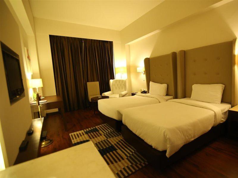 Hotel President Jalandhar Buitenkant foto