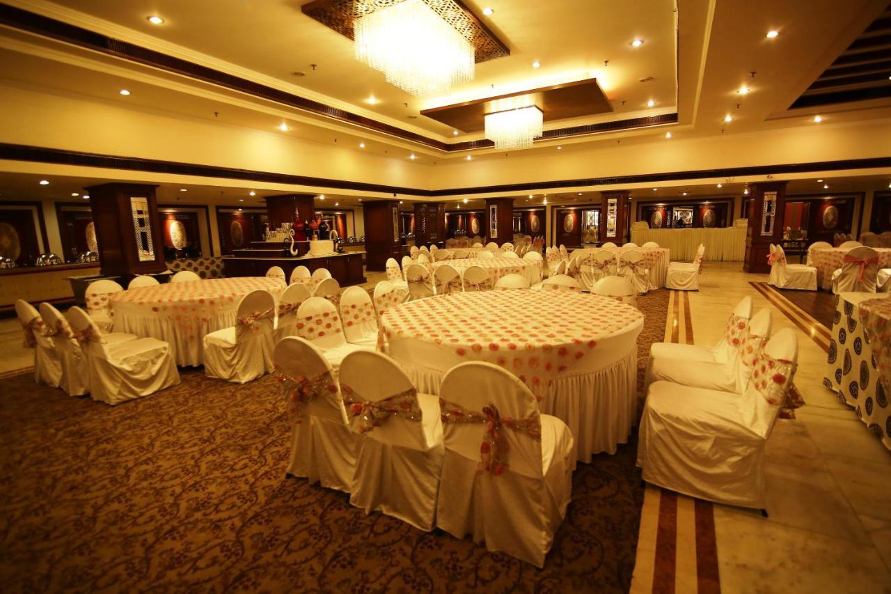 Hotel President Jalandhar Buitenkant foto